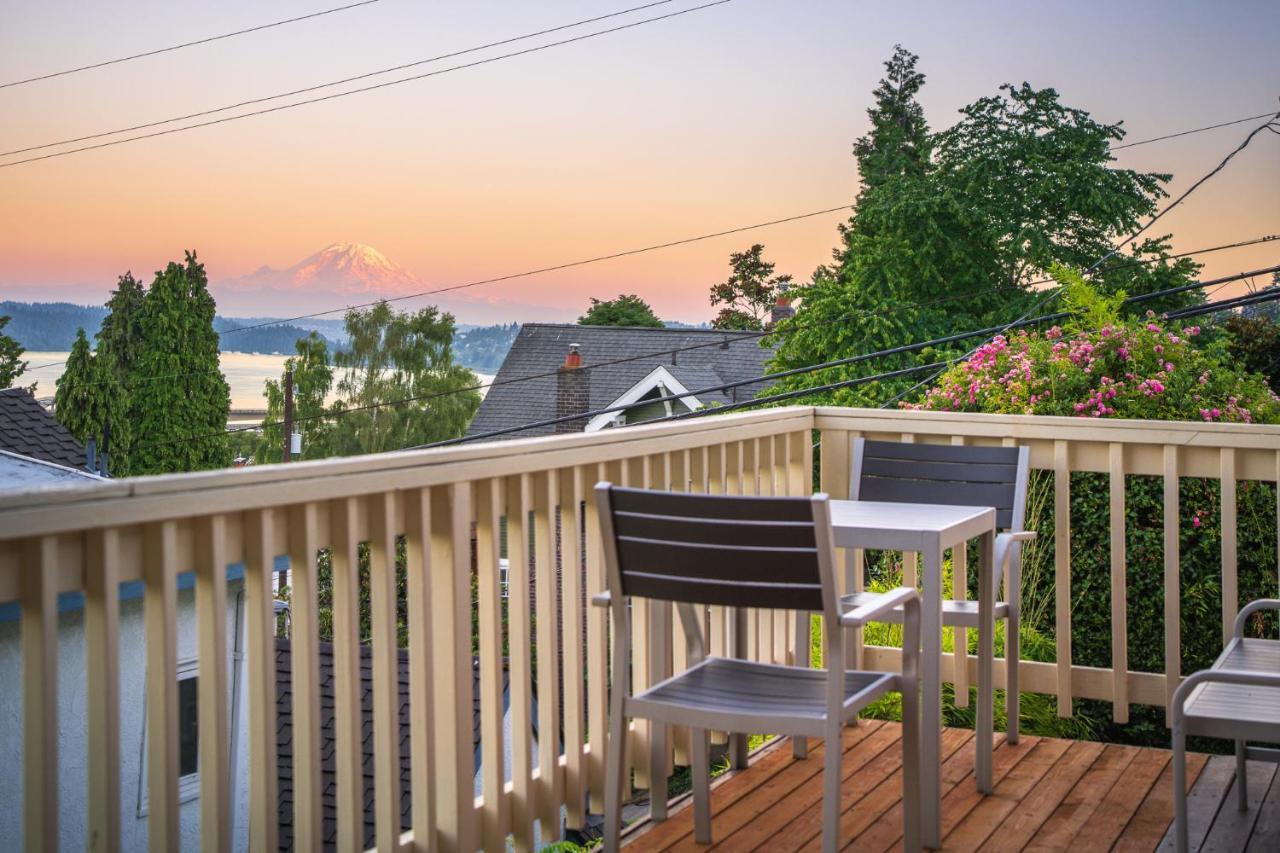 Вилла Sunrise On Lake Washington Сиэтл Экстерьер фото