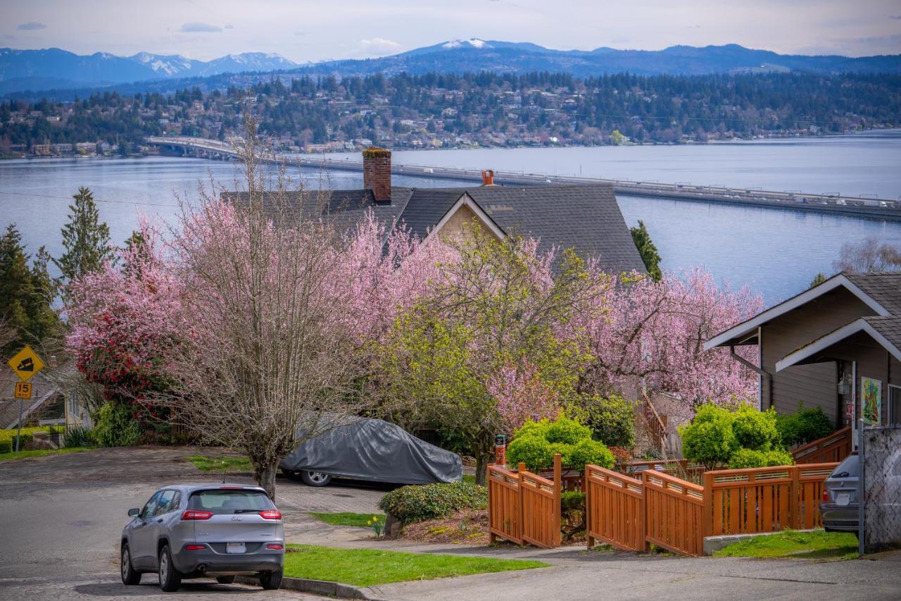 Вилла Sunrise On Lake Washington Сиэтл Экстерьер фото
